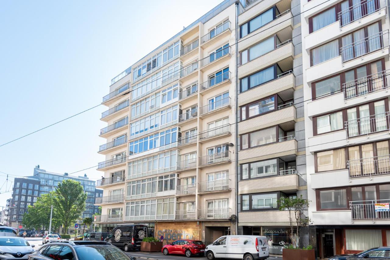 Luxurious Apartment Next To The Sea And City Centre With Free Parking Space Oostende Ngoại thất bức ảnh